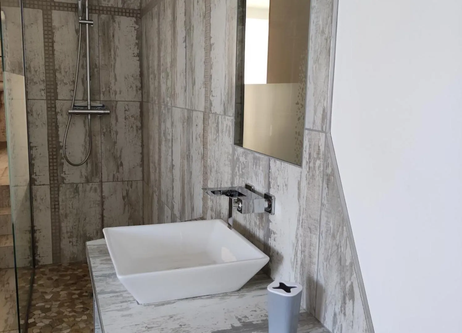 Appartement Abadie 巴涅尔德比戈尔 0*,  法国